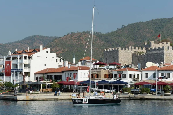 MARİS, TURKEY - 30 Ekim 2019: Yat Türkiye 'nin Marmaris kentinin rıhtımında