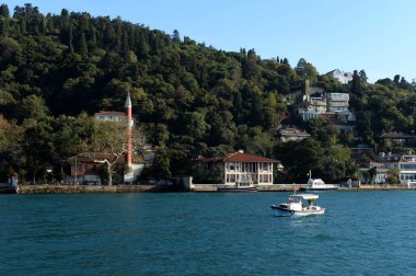 İSTANBUL, TURKEY - 3 Kasım 2019: İstanbul 'un Asya tarafına İstanbul Boğazı' ndan bakış