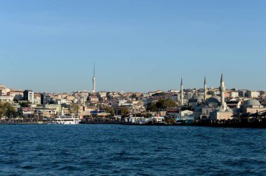 İSTANBUL, TURKEY - 3 Kasım 2019: İstanbul 'un Asya tarafına İstanbul Boğazı' ndan bakış
