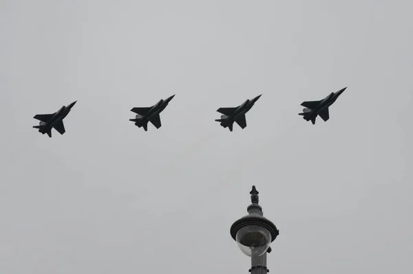 Moscow Russia May 2020 Mig 31K Fighter Interceptors Fly Sky — Stock Photo, Image