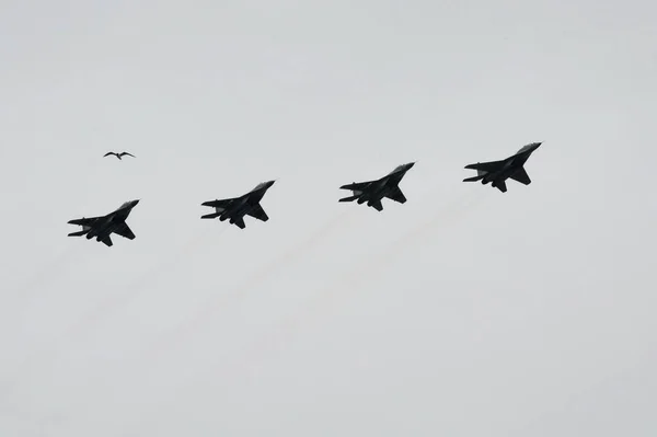Moscow Russia May 2020 Mig Smt 전투기들 을축하 하늘의 날아가다 — 스톡 사진