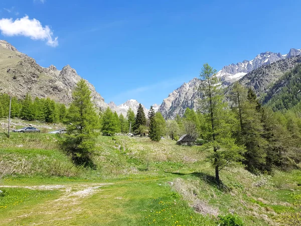 Holiday Vadisi masal, Fransa Fransız Alpleri'nde