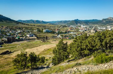Sudak dağın üzerinden görüntüleyin