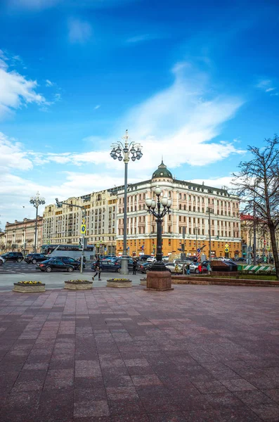 Tverskaya Street, Pushkinskaya olan, Moskova