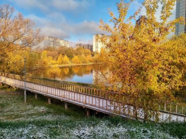 Sonbahar okul Park, Moskova