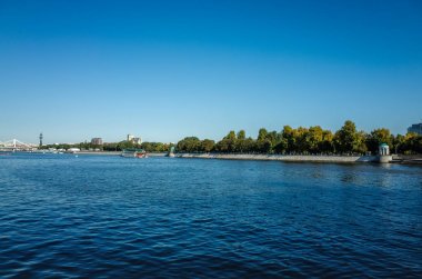 Moskova Nehri ve görünümü Gorki Parkı, Moskova, Rusya Federasyonu