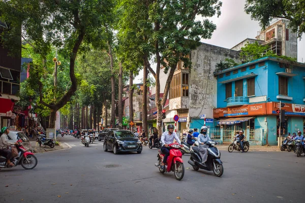 Chi Minh Şehri Vietnam Nisan 2019 Şehir Sokakları Kafeler Dükkanlar — Stok fotoğraf