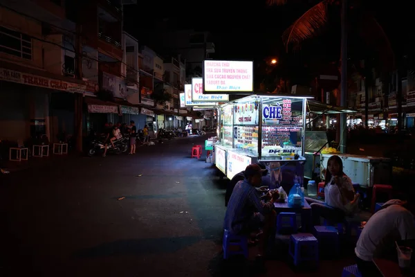 Phu Quoc Island Vietnam März 2019 Nachtwanderung Durch Die Stadt — Stockfoto