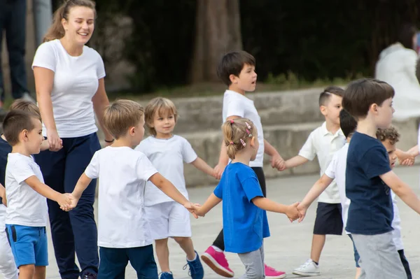 Close Children Group Warming Preparing Main Part Lesson Sport School — Stock Photo, Image