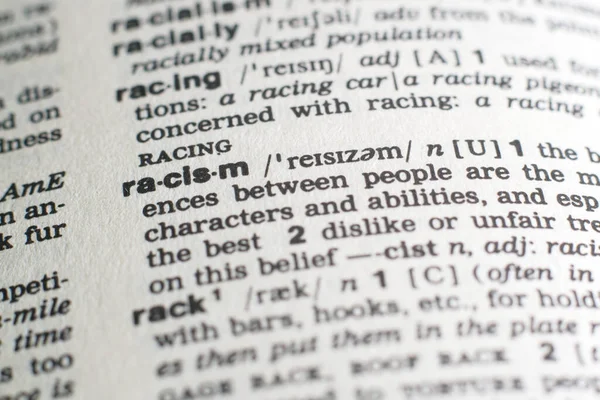 Een Close Van Een Woord Racisme Het Engels Woordenboek Selectieve — Stockfoto