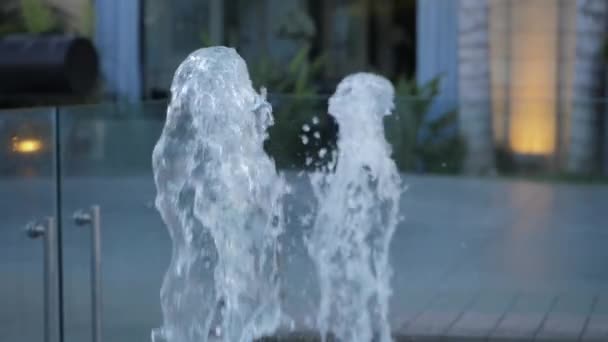 Petite Ville Fontaine Flou Par Une Journée Ensoleillée Printemps — Video
