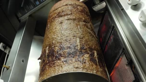 Cozinhar Shawarma Ciabatta Carne Espeto Kebap Grill Camadas Carne Amarradas — Vídeo de Stock