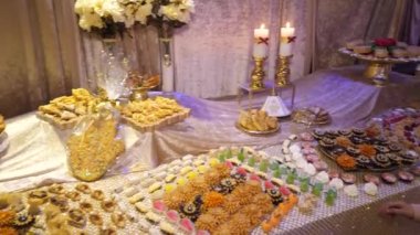 Kına kutlaması için özel tatlılar, Diwali tatlıları..