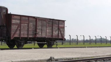 Auschwitz kamera pan ölüm trenden ana kapıya