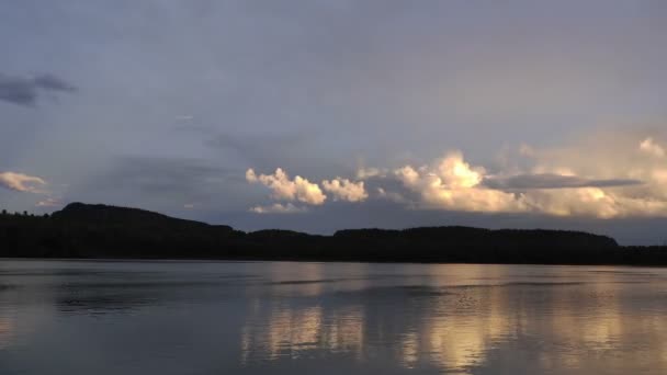 Time lapse from Nipigon - Amplia vista al atardecer — Vídeo de stock