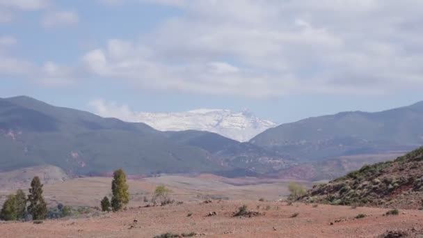 Κοντά στην οροσειρά του Άτλαντα στο Μαρόκο Time lapse — Αρχείο Βίντεο