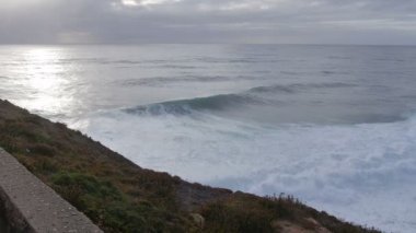 Büyük dalgalar Nazare kırma 
