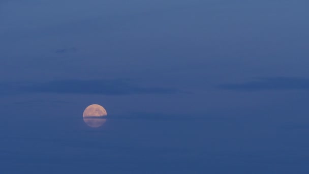 El lapso de tiempo lunar en Finlandia — Vídeo de stock