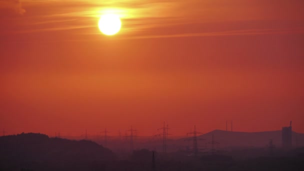 Чудовий захід сонця Уповільнена зйомка з Німеччини — стокове відео