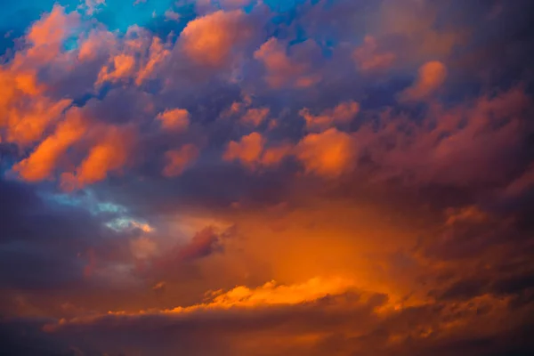 Krásné zimní dramatické cloudscape — Stock fotografie