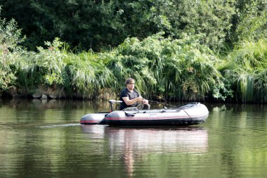  Nehirde pratik hayatta kalma eğitimi