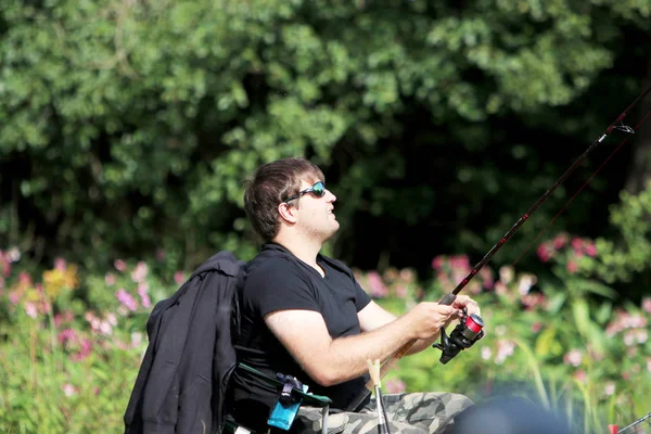 Çadırda genç adam