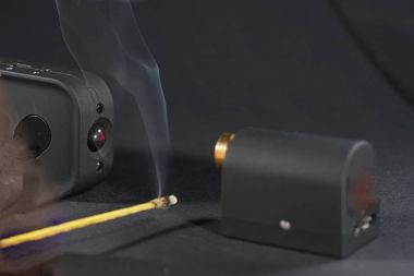 Fotoselli uzak bir kamera tetikleme için lazer ışını ile