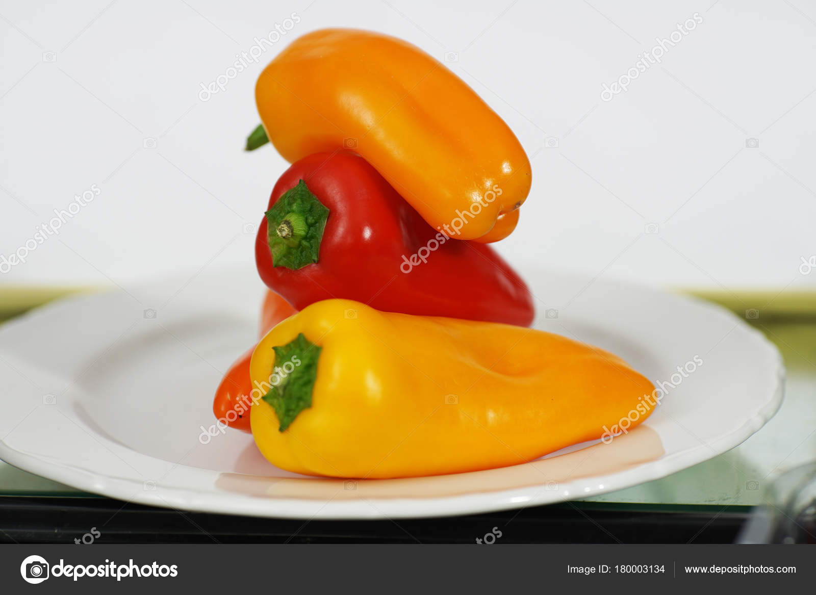 Pimientos de colores pequenos