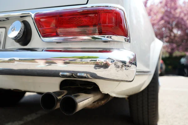 Alte Autos Sehr Gut Erhalten Und Auf Hochglanz Poliert — Stockfoto