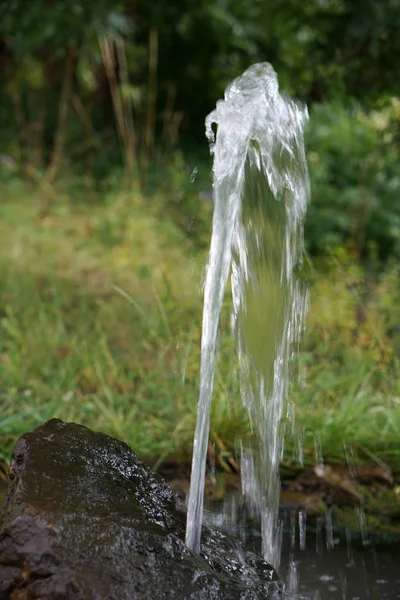 Air Mancur Dan Kolam Kebun Taman Umum Mengundang Anda Untuk — Stok Foto