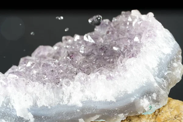 Özellikle Minerallerin Hastalıklarda Iyileştirici Etkisi Olduğu Veya Durumu Iyileştirdiği Söylenir — Stok fotoğraf