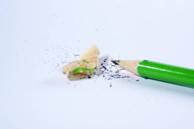 Stüdyoda en iyi kalitede çekilmiş renkli kalemler.