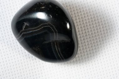 Stüdyodaki taşlar flaş ve makro mercekle fotoğraflanmış.