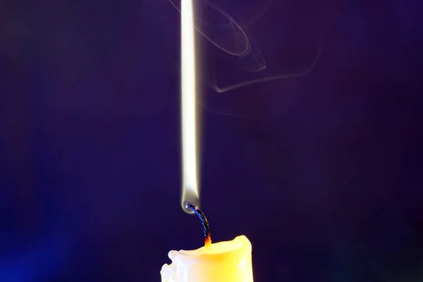 Yellow Candle Smoke Flame Photographed Studio Color Foils Flashes — Stock Photo, Image