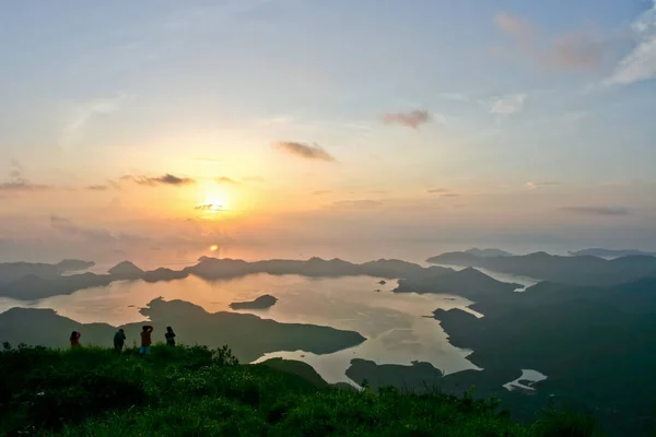 Alba a Tiu Tang Lung, Hong Kong, Cina — Foto Stock