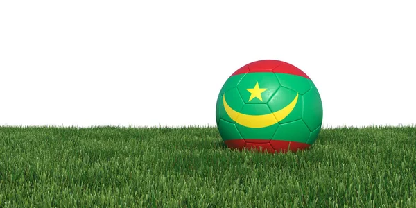 Mauritanië Mauritaanse vlag voetbal liggen in het gras — Stockfoto