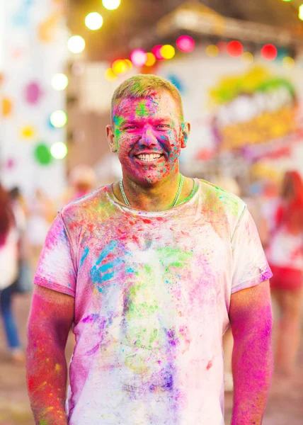 Guy celebrate holi festival — Stock Photo, Image