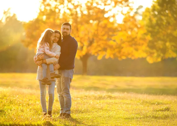 Family Playing Autumn Park Having Fun — Stock Photo, Image