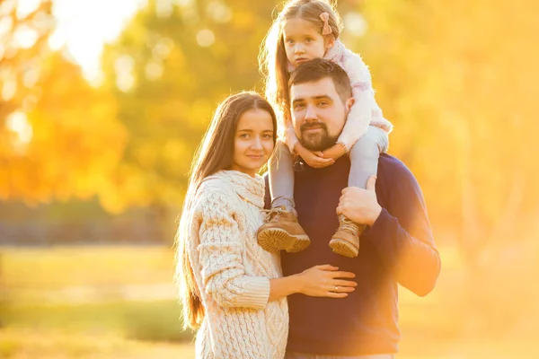 Family Playing Autumn Park Having Fun — Stock Photo, Image