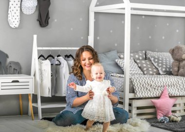 Evimde Oda, anneler günü, anne ve kızı olduğunu.