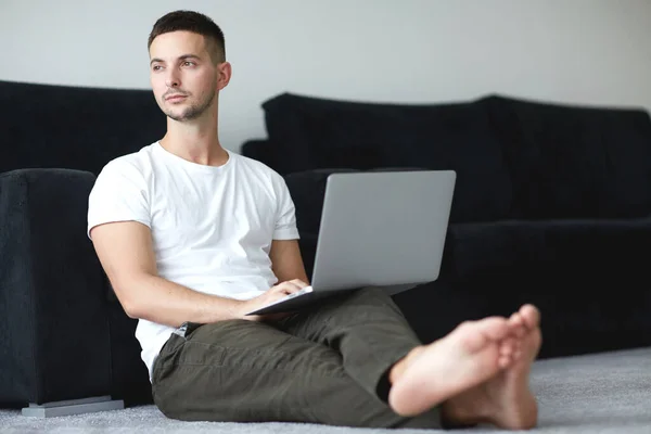 Freelancer Guy Laptop Dog Working Home Quarantine Coronavirus Infection — Stock Photo, Image