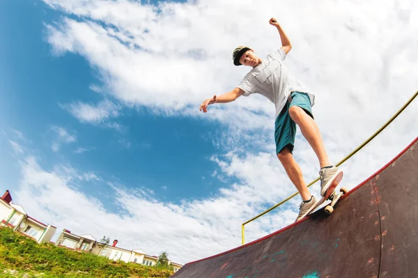 Rampa hile yaparak genç çocuk