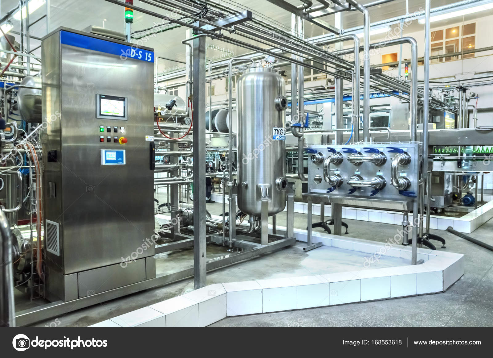 Water bottling plant Stock Photo by ©yanik88 168553618