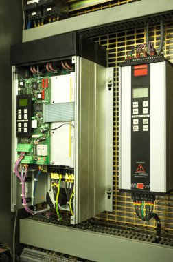 Değişken hız sürücü inverter dönüştürücü, voltaj sabitleyici için birim