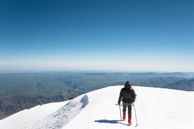 profesyonel dağcı Batı peak Elbrus için git