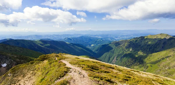 Mountains in the Carpathians — Stock Photo, Image