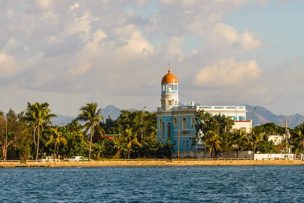 Waterside, Cienfuegos, Cuba — Foto de Stock