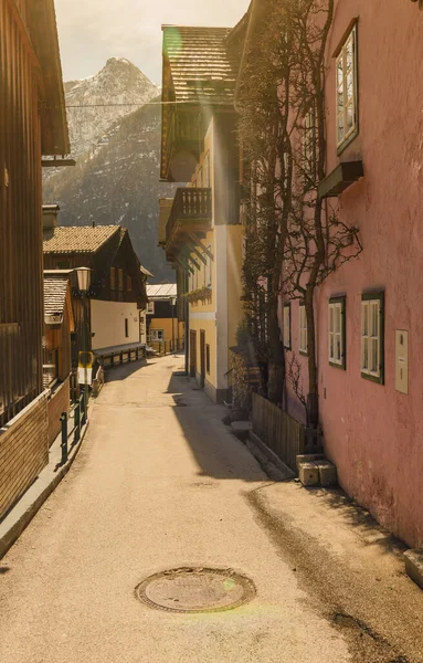 ハルシュタットの空の通り 魅力的な伝統的な村 オーストリアのザルツカンマーグート地方の有名な観光名所 — ストック写真