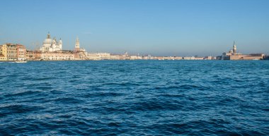 San Marco Meydanı veya Mark Meydanı, Campanile ve Ducale Sarayı veya Doge Sarayı 'nın hava manzarası. İtalya, Avrupa.