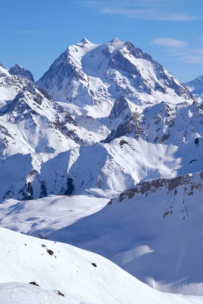 Picos de montaña — Foto de Stock